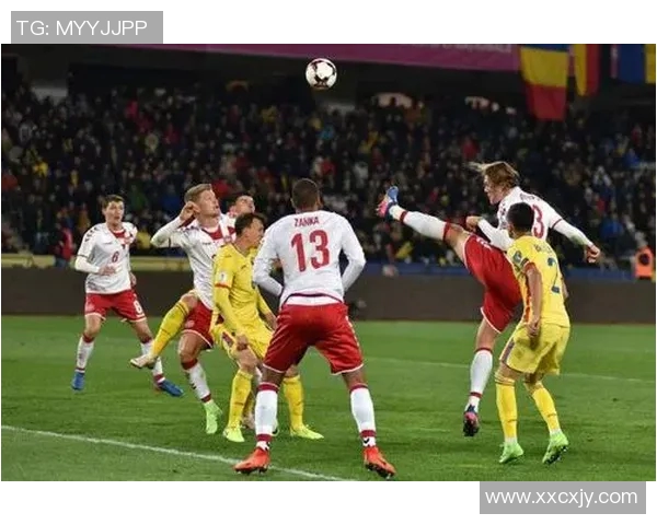 秘鲁与丹麦精彩对决回顾赛场瞬间与精彩进球集锦