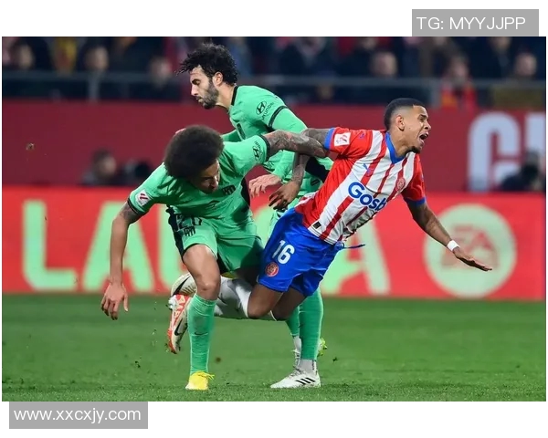 米兰迪斯迎战赫罗纳争夺西甲联赛重要积分之战